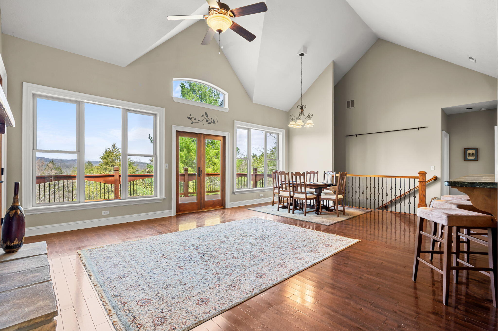 512 Silverwood Place Reeds Spring, MO 65737 - Photo 9 of 84 Soothing Natural Palette