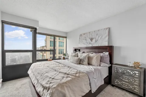 $280,000 | 30 East Huron Street, Unit 5306, Chicago, IL 60611