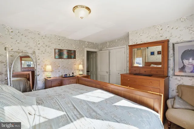 $375,000 | 815 Elkins Avenue, Elkins Park, PA 19027