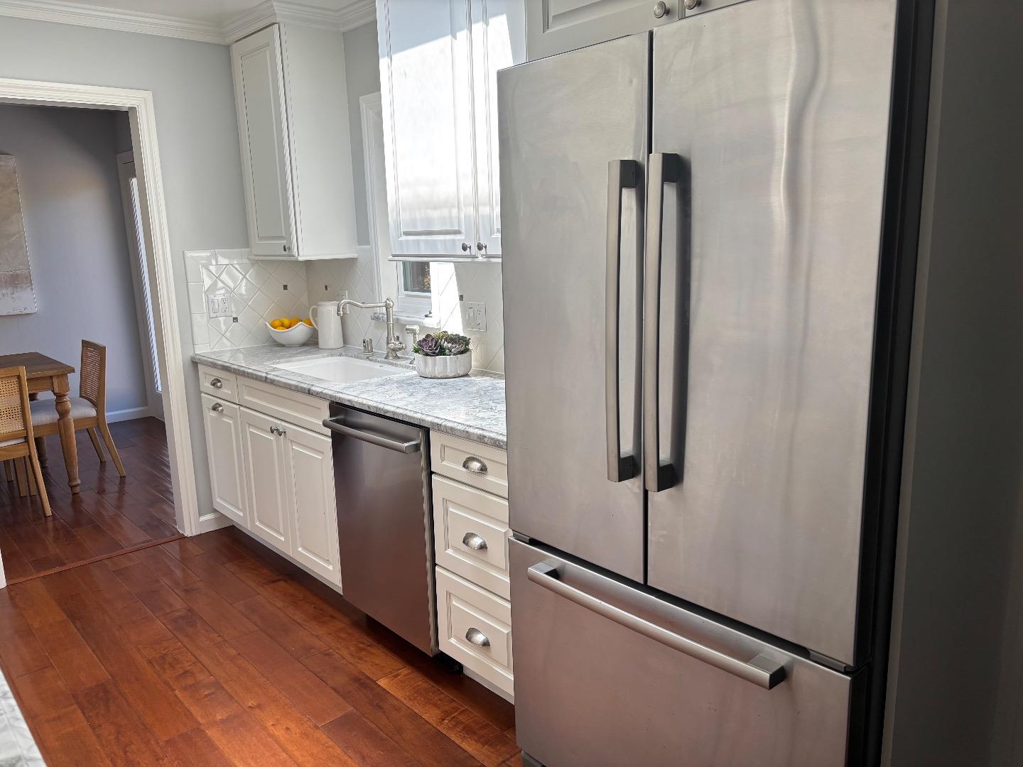 2355 Louis Road Palo Alto, CA 94303 - Photo 8 of 16