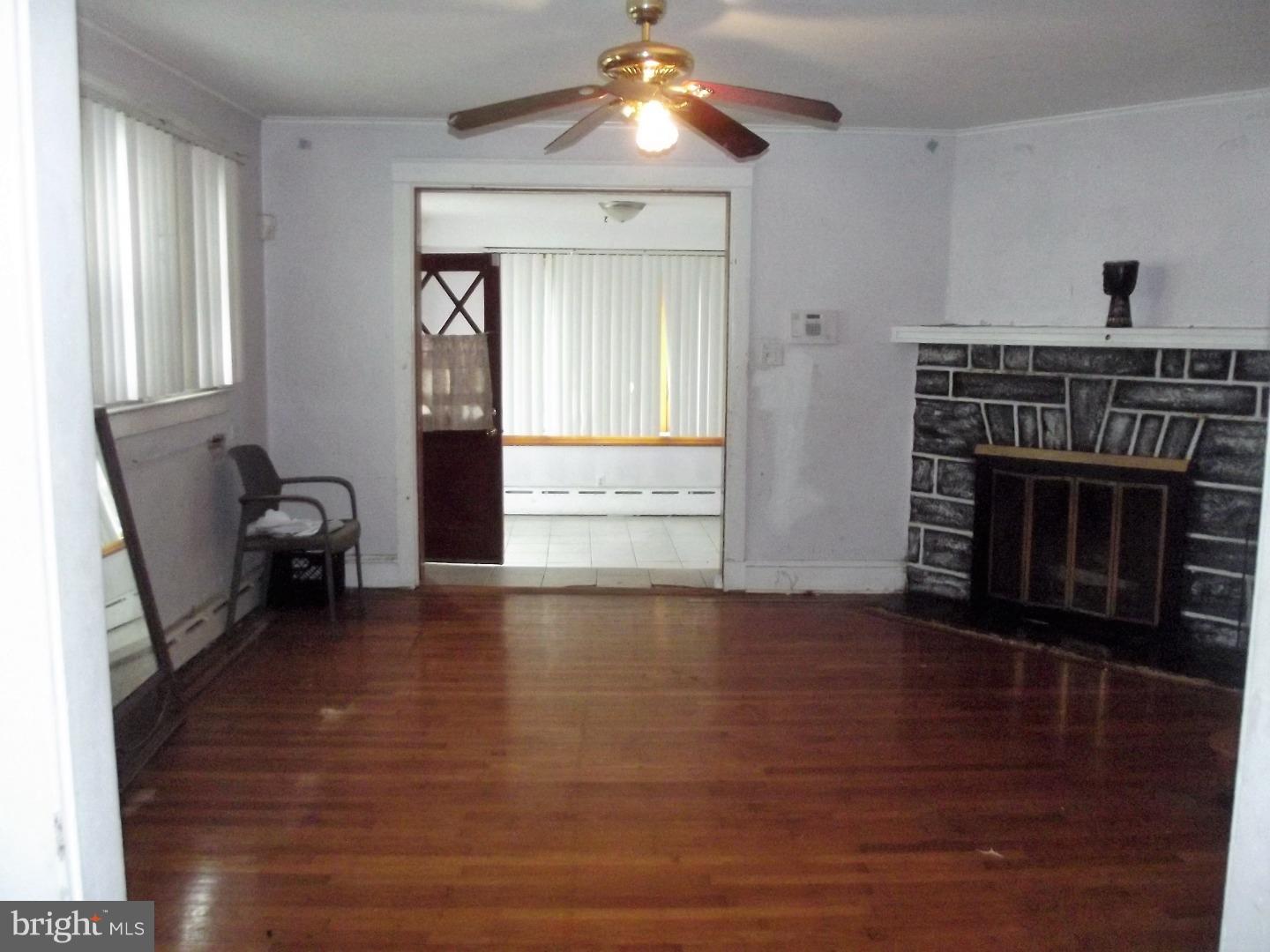 4045 Marshall Road Drexel Hill, PA 19026 - Photo 5 of 7 Gallery Image 5