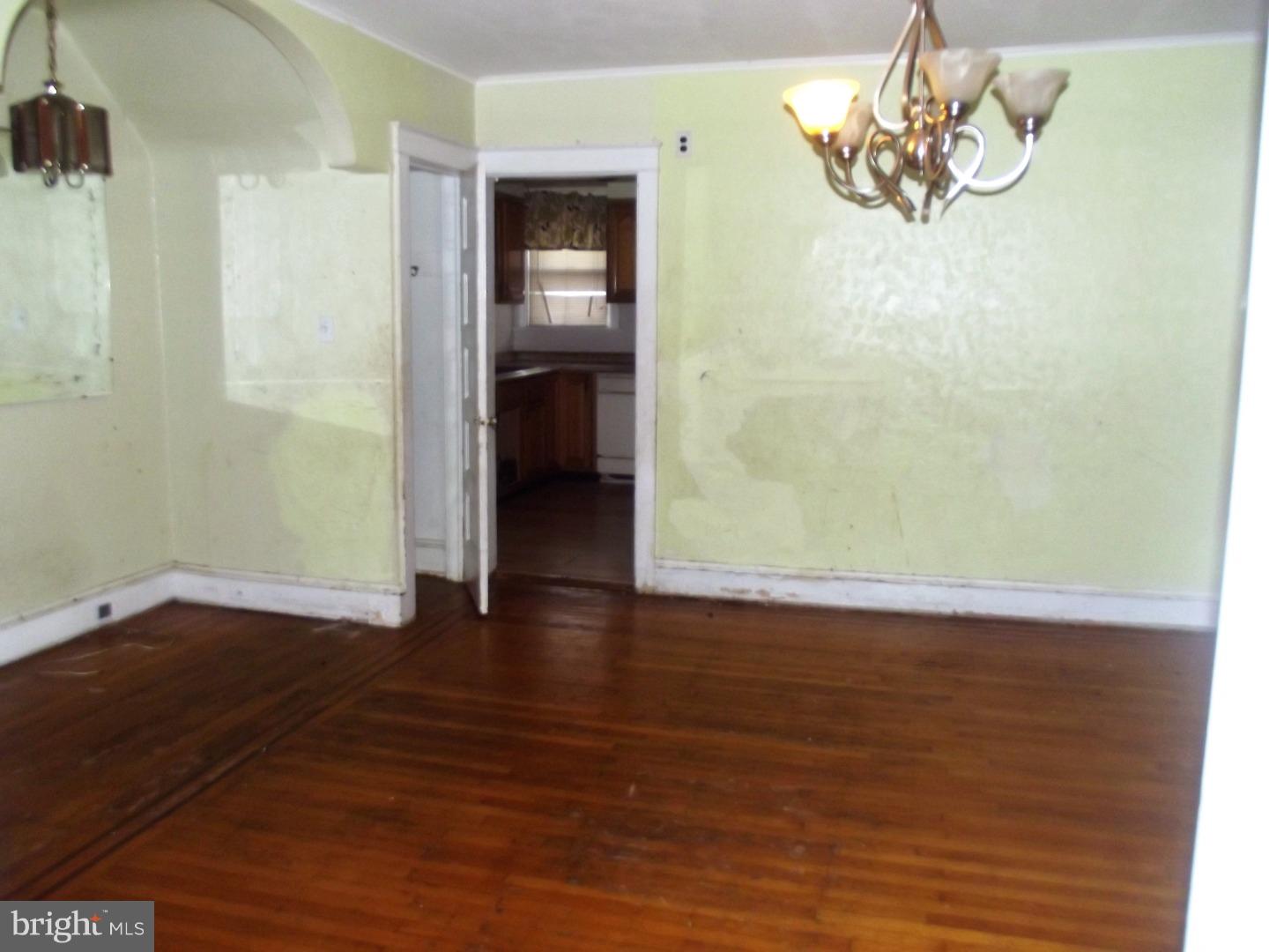 4045 Marshall Road Drexel Hill, PA 19026 - Photo 6 of 7 Gallery Image 6