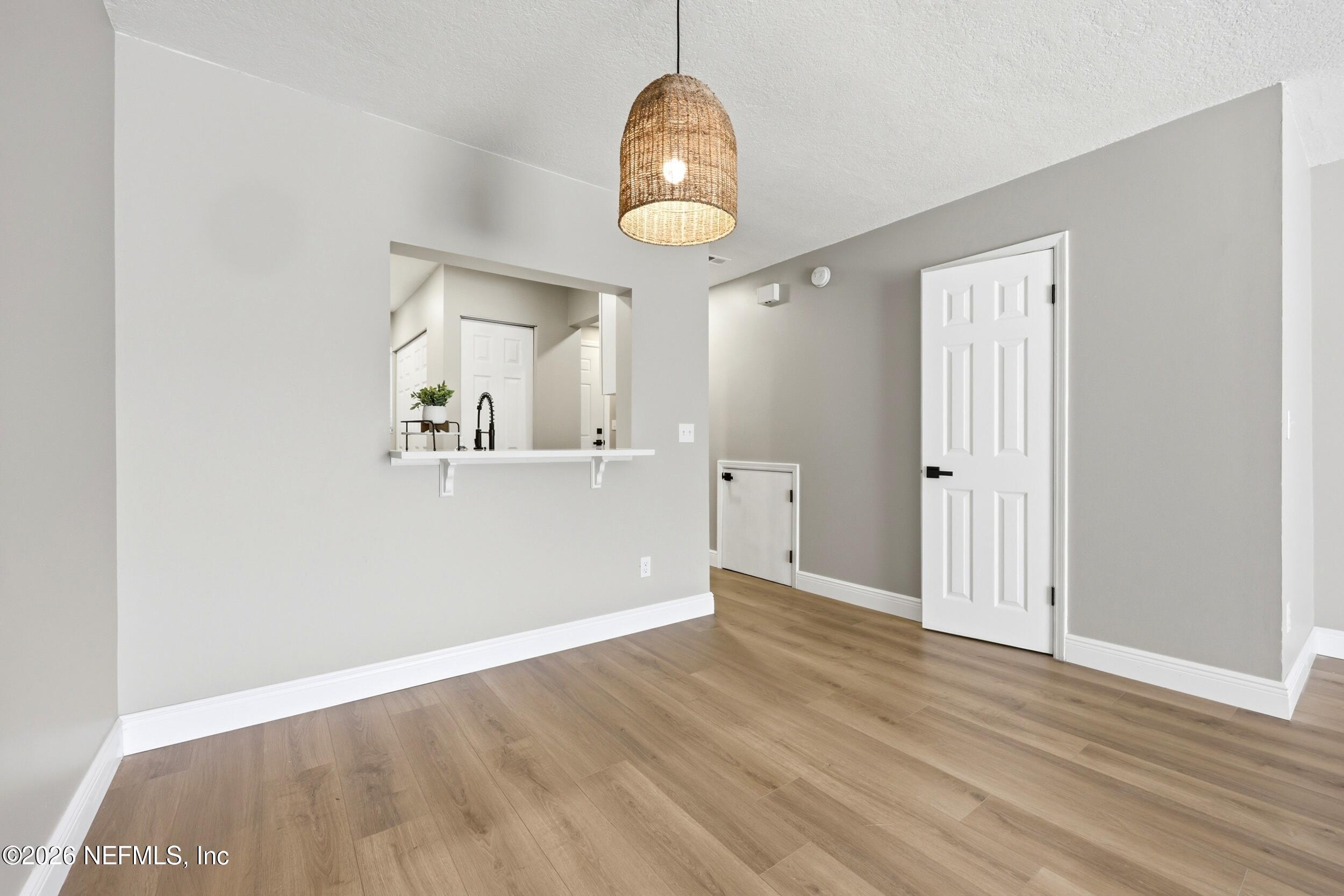 3801 Crown Point Road, Unit 2093 Jacksonville, FL 32257 - Photo 11 of 29 Dining Room