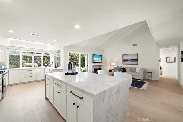 $1,749,000 | 5071 Bayonne Circle, Irvine, CA 92604