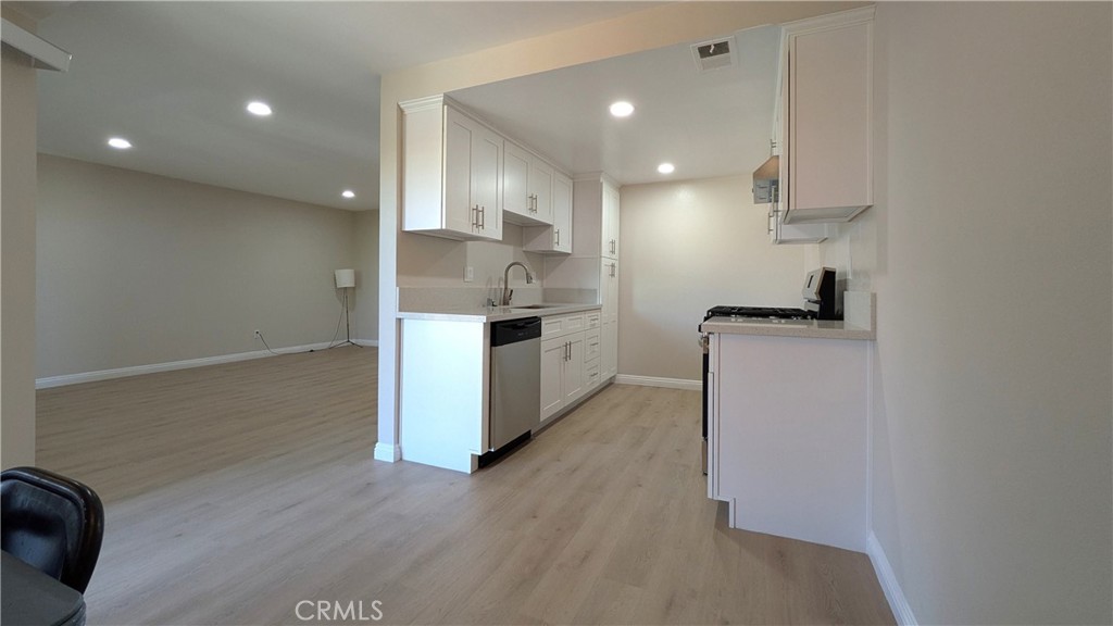 317 South Almansor Street, Unit 9 Alhambra, CA 91801 - Photo 9 of 38