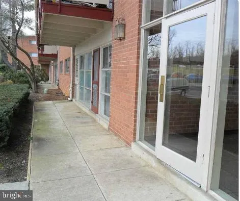 $1,500 | 4267 Americana Drive, Unit 4267C, Annandale, VA 22003