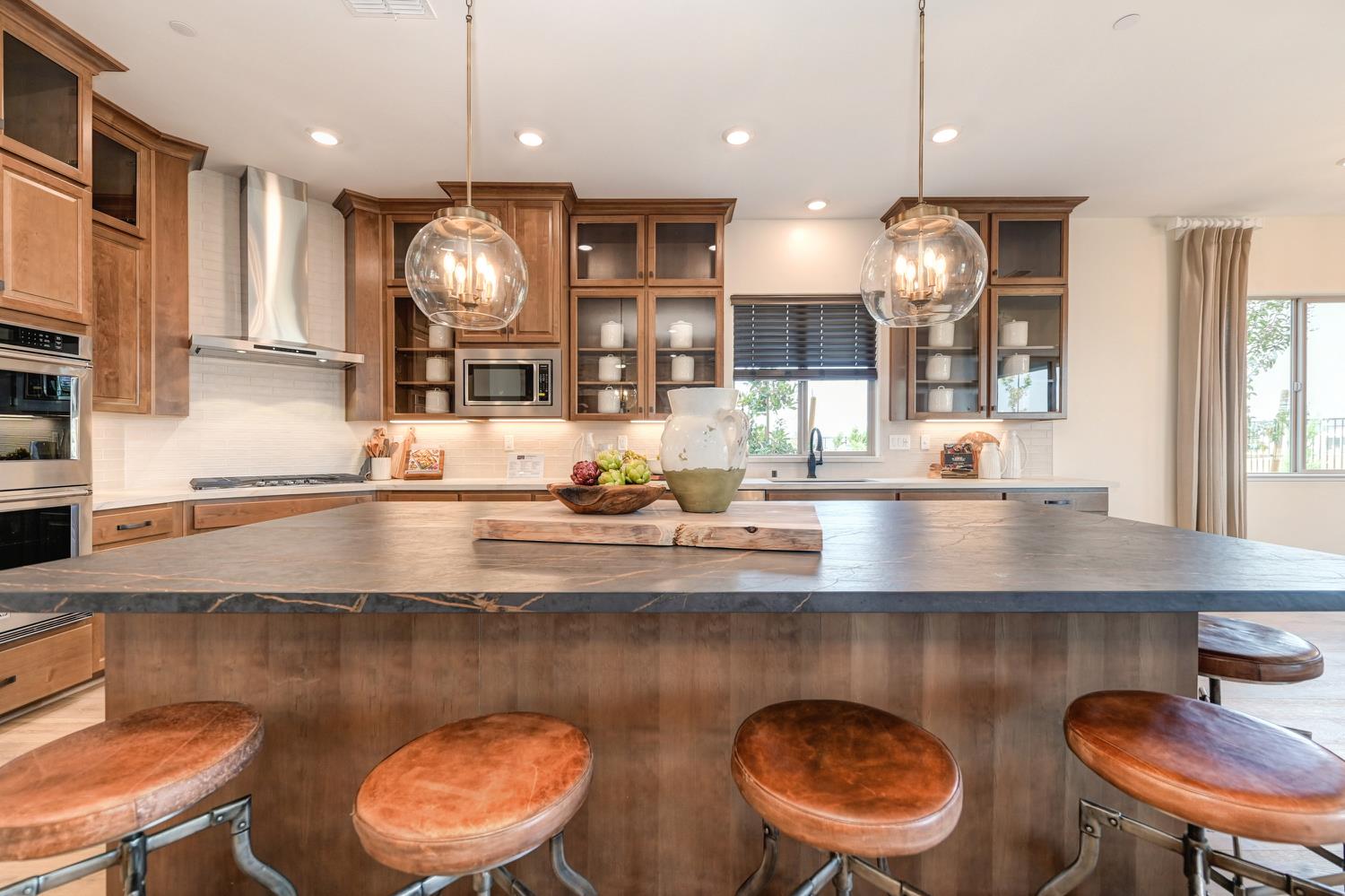 2025 Arbor Rdg Drive Roseville, CA 95747 - Photo 14 of 48