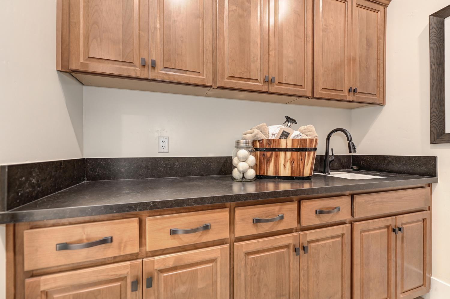 2025 Arbor Rdg Drive Roseville, CA 95747 - Photo 23 of 48