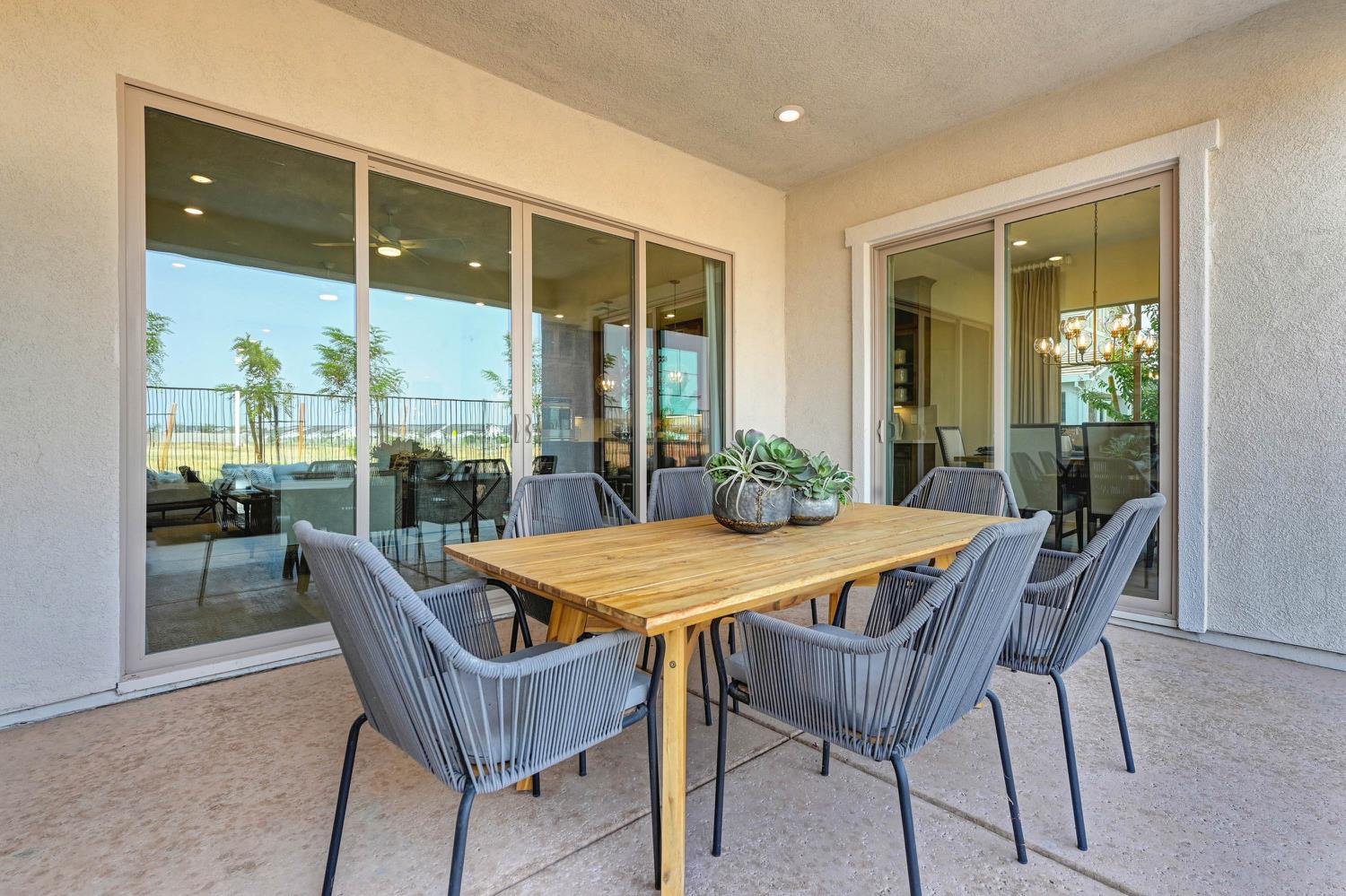 2025 Arbor Rdg Drive Roseville, CA 95747 - Photo 42 of 48