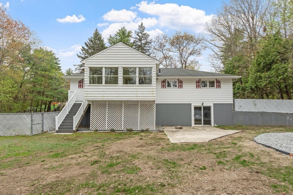 108 Lowell Road Pepperell, MA 01463 - Photo 30 of 34