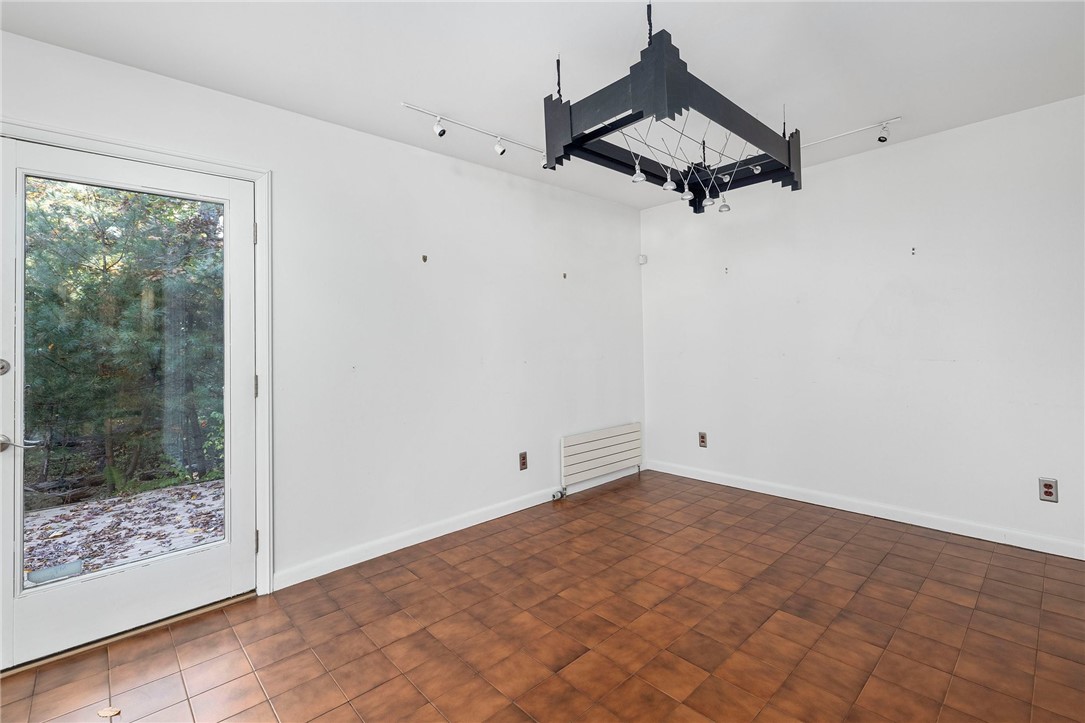 221 New Road Exeter, RI 02822 - Photo 15 of 48 Dining Room