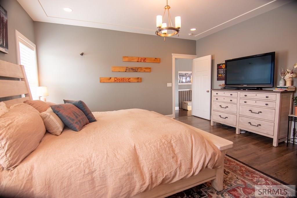 1080 Red Robin Court Ammon, ID 83401 - Photo 12 of 32 Master Bedroom