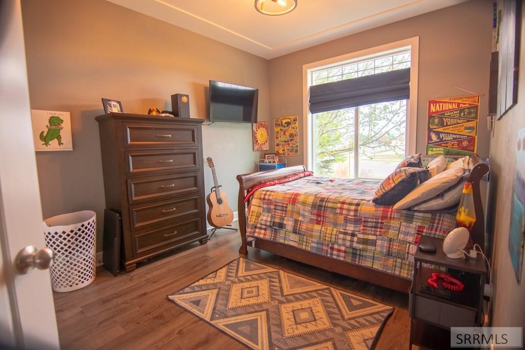 1080 Red Robin Court Ammon, ID 83401 - Photo 17 of 32 Bedroom #3