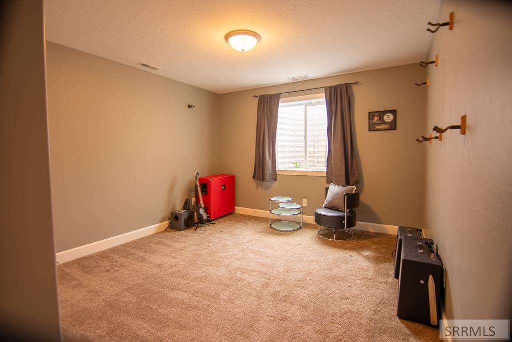 1080 Red Robin Court Ammon, ID 83401 - Photo 26 of 32 Bedroom #6