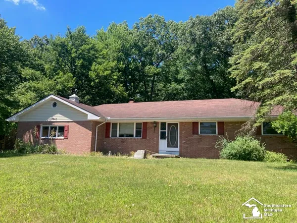 $245,000 | 3942 Lucille Drive, Lambertville, MI 48144