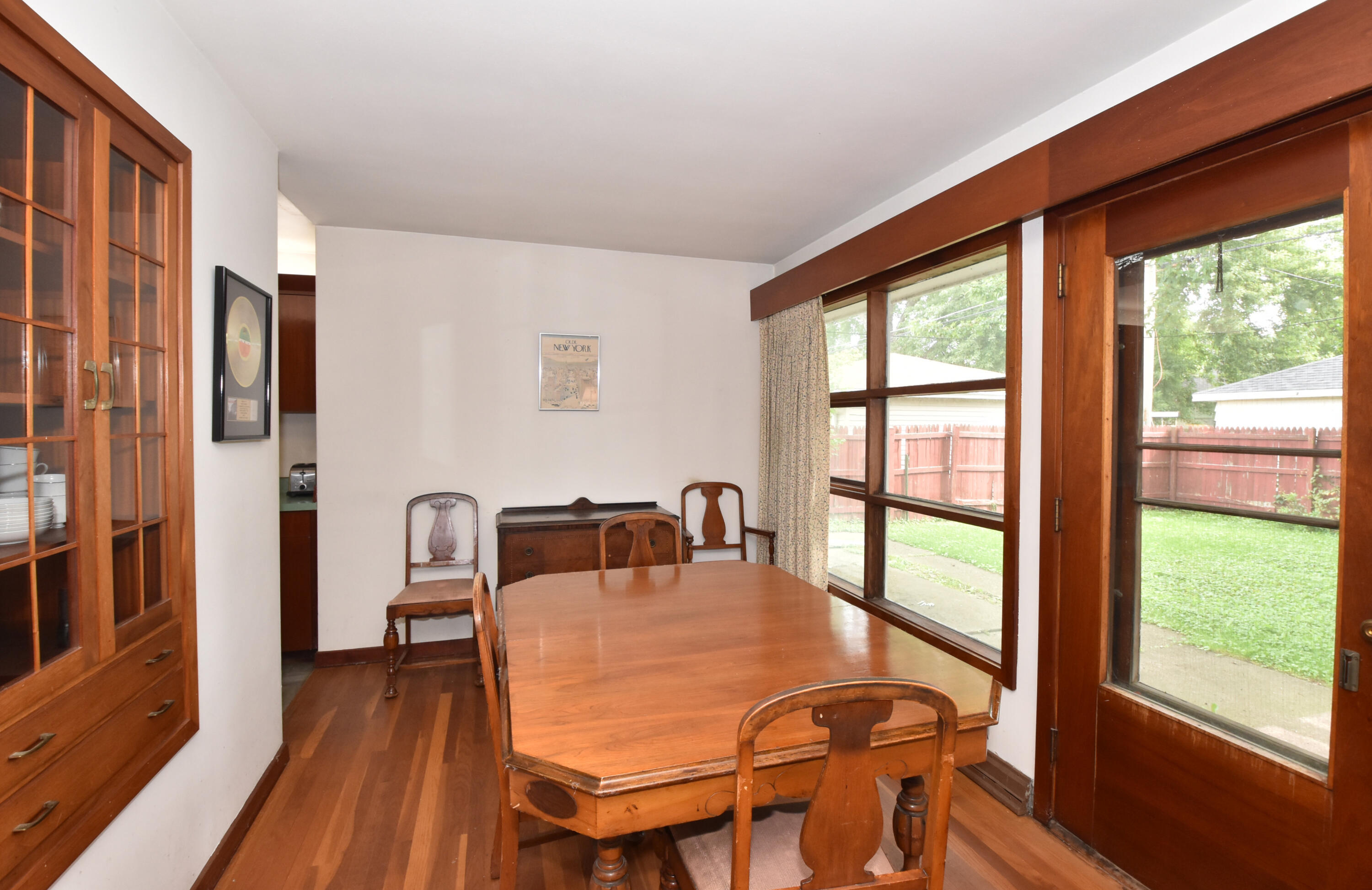 3421 St Clair Street Racine, WI 53402 - Photo 4 of 39 Dining Room