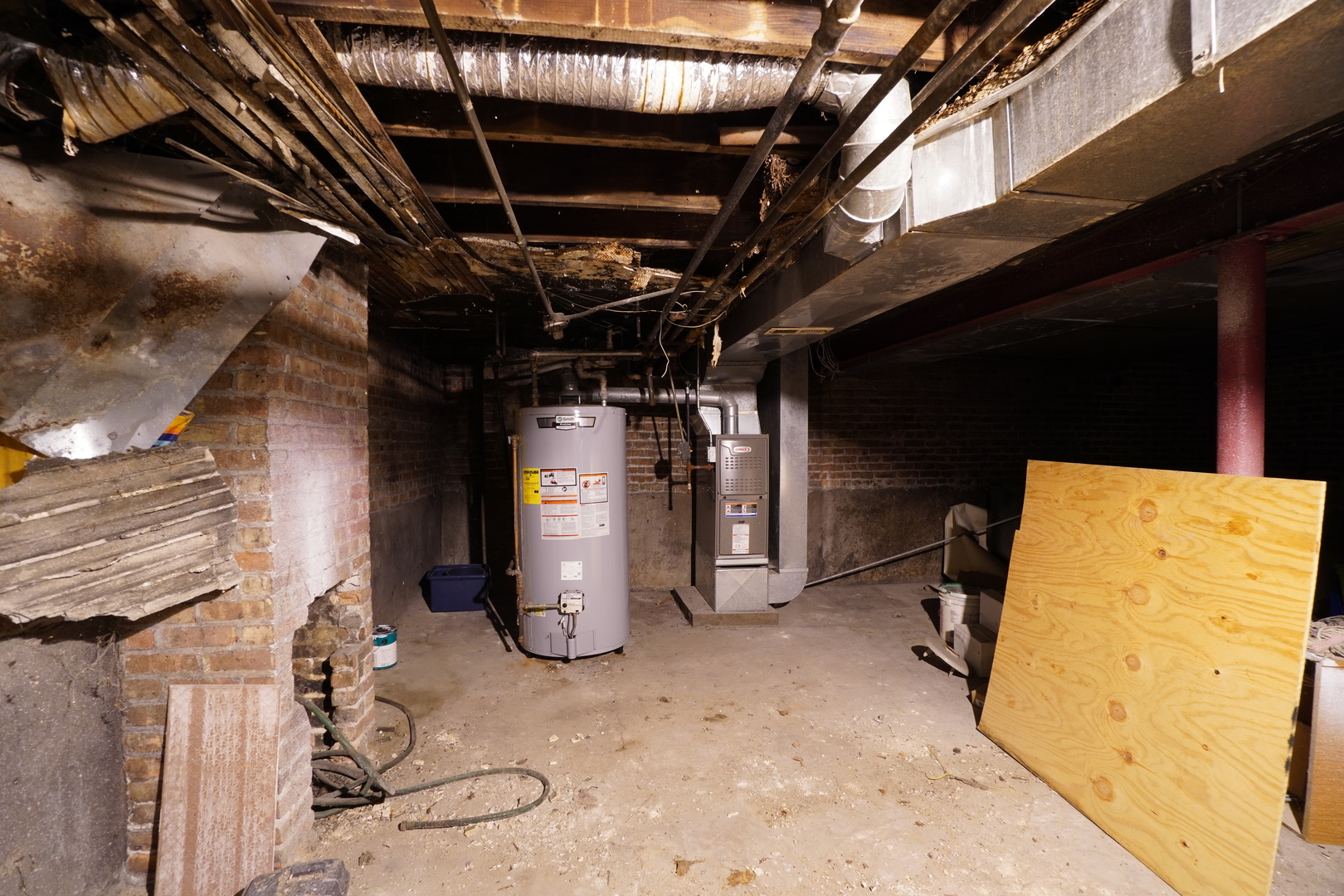 6419 South Morgan Street Chicago, IL 60621 - Photo 9 of 11 a view of storage and utility room