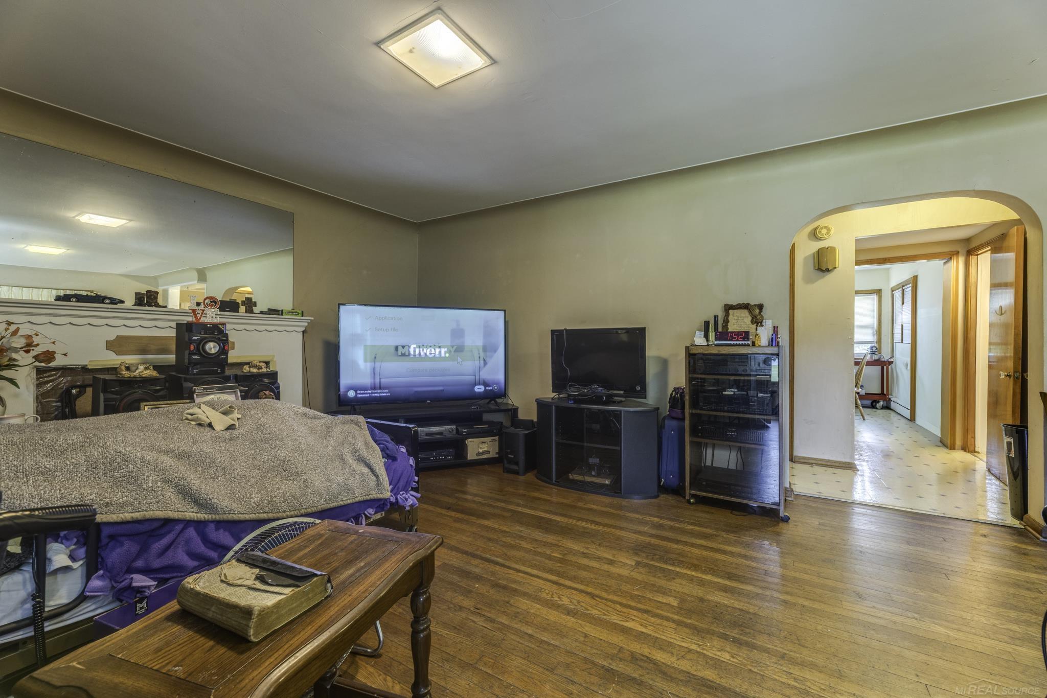 5957 Lakeshore Road Lexington, MI 48450 - Photo 6 of 43