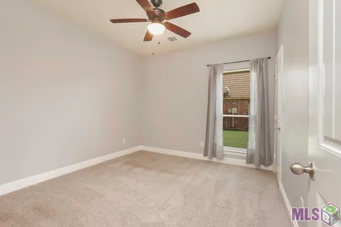 $320,000 | 2970 Majestic Oaks Avenue, Zachary, LA 70791