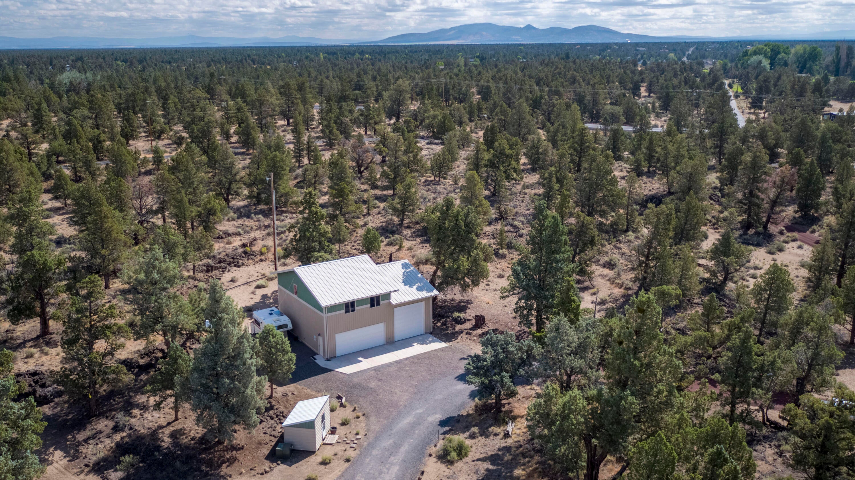 64401 Deschutes Market Road Bend, OR 97701 - Photo 25 of 37 64401 Deschutes Market Rd - 25