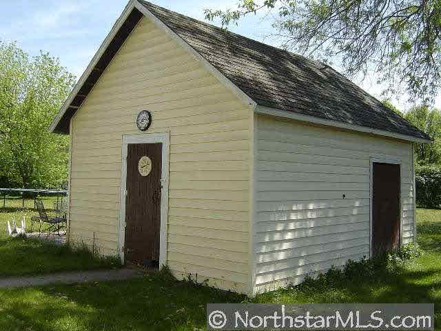 304 East Barker Street Rice Lake, WI 54868 - Photo 4 of 6 Gallery Image 4