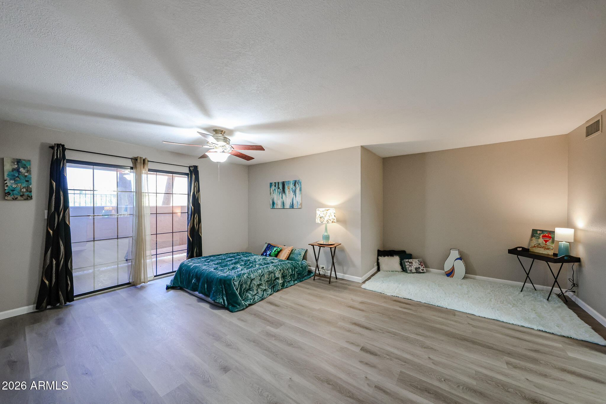 10410 North Cave Creek Road, Unit 1011 Phoenix, AZ 85020 - Photo 15 of 54 B (12)