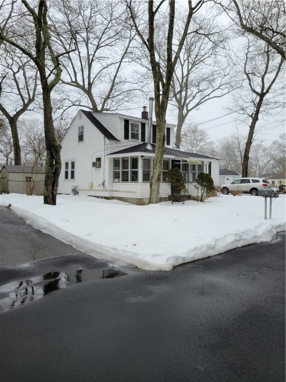 186 Custer Street Warwick, RI 02889 - Photo 2 of 46 Gallery Image 2