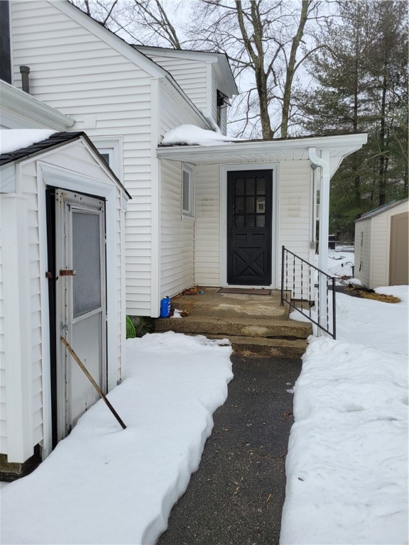 186 Custer Street Warwick, RI 02889 - Photo 44 of 46 rear entry