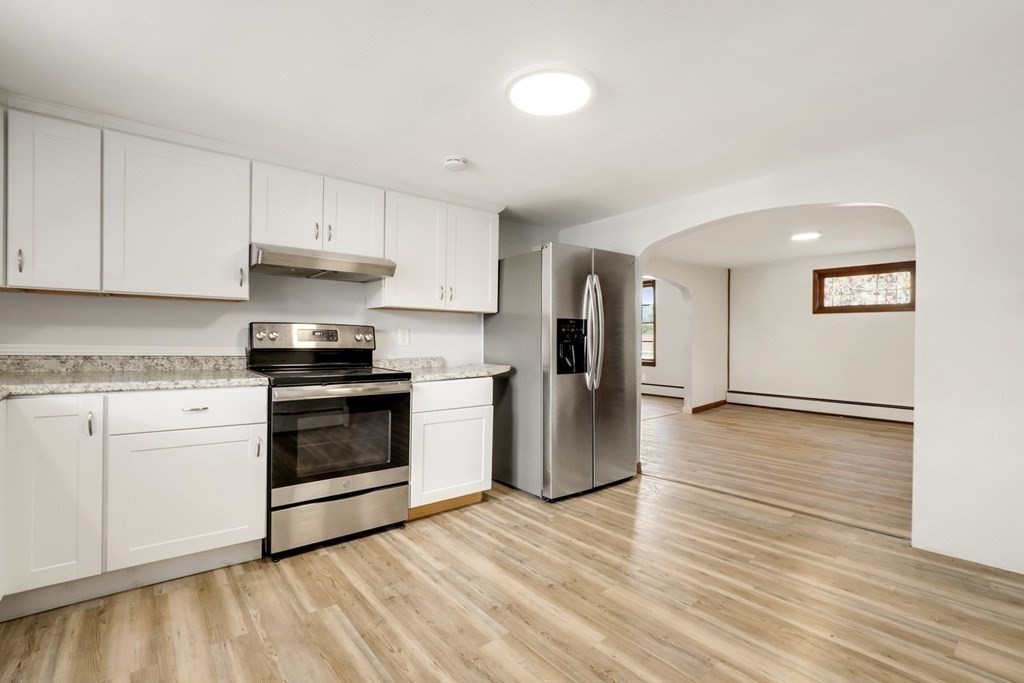 106 Orient Street Worcester, MA 01604 - Photo 11 of 42