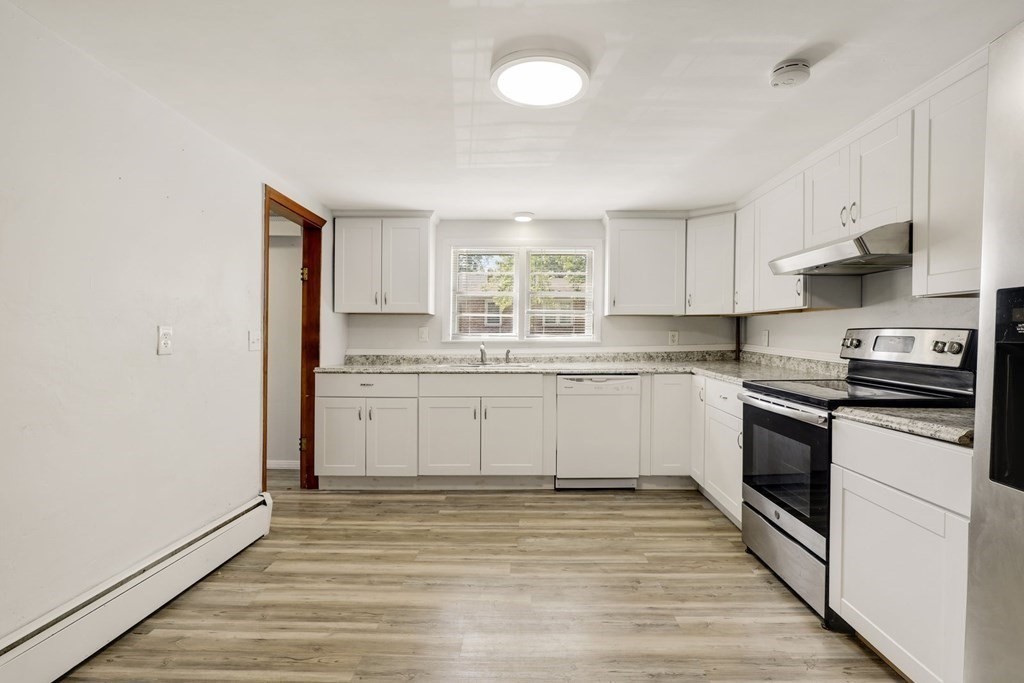 106 Orient Street Worcester, MA 01604 - Photo 12 of 42