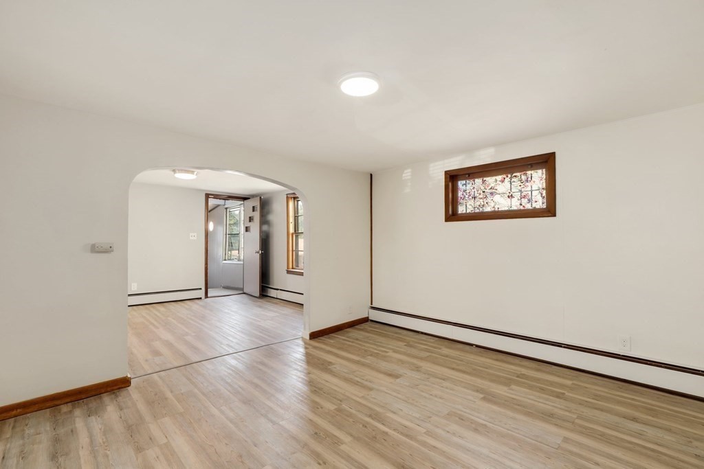 106 Orient Street Worcester, MA 01604 - Photo 16 of 42