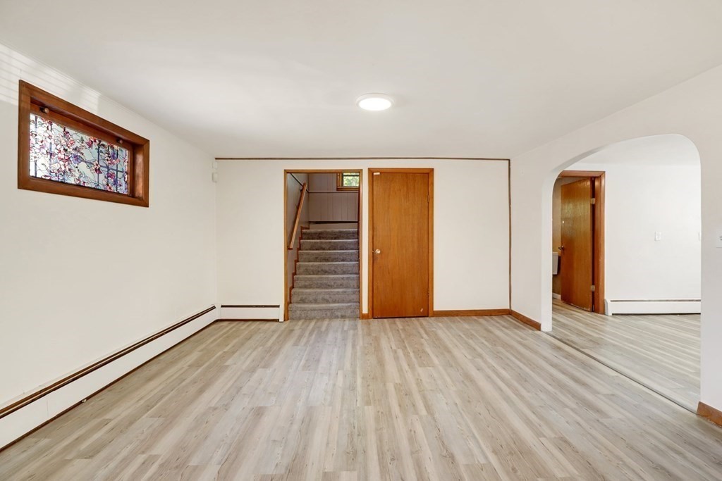 106 Orient Street Worcester, MA 01604 - Photo 18 of 42