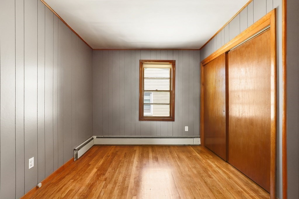 106 Orient Street Worcester, MA 01604 - Photo 20 of 42