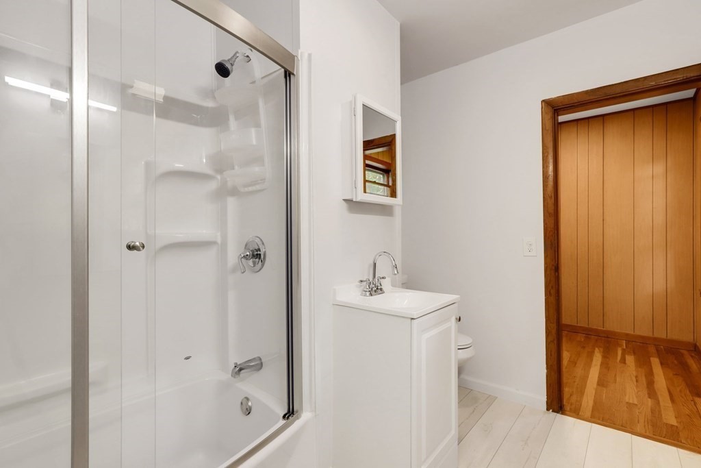 106 Orient Street Worcester, MA 01604 - Photo 22 of 42