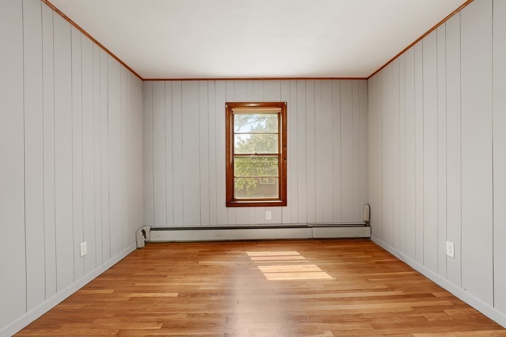 106 Orient Street Worcester, MA 01604 - Photo 23 of 42