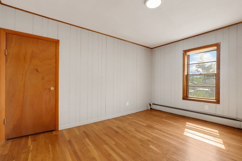 106 Orient Street Worcester, MA 01604 - Photo 24 of 42