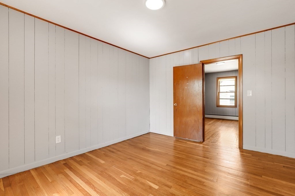 106 Orient Street Worcester, MA 01604 - Photo 25 of 42