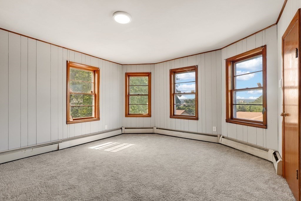 106 Orient Street Worcester, MA 01604 - Photo 28 of 42