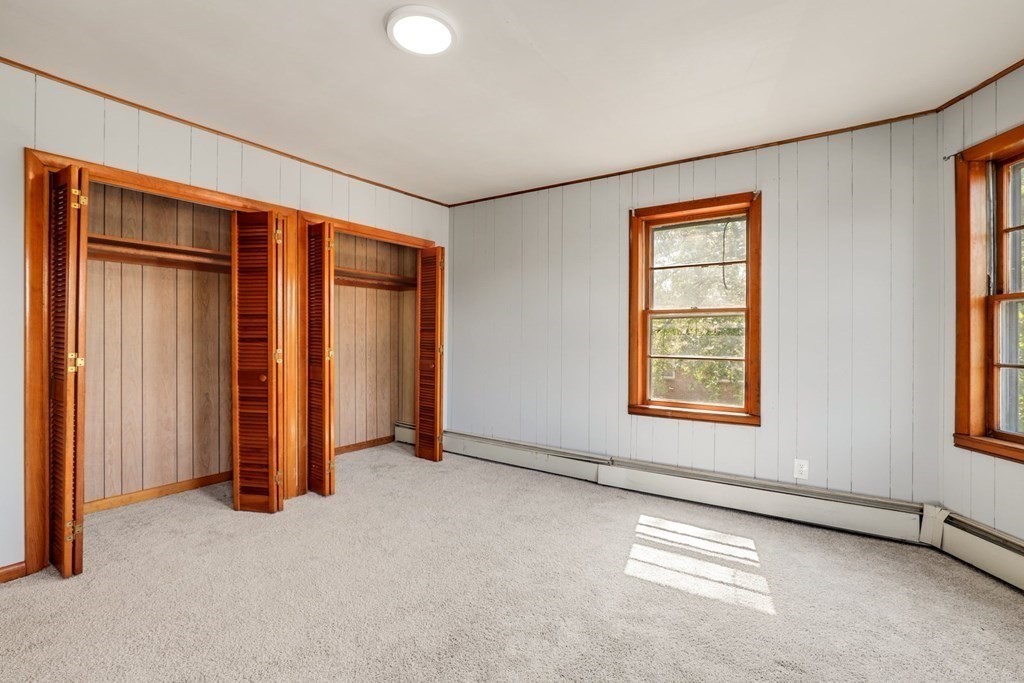 106 Orient Street Worcester, MA 01604 - Photo 29 of 42