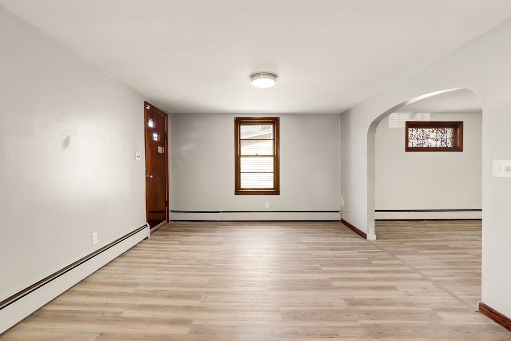 106 Orient Street Worcester, MA 01604 - Photo 3 of 42