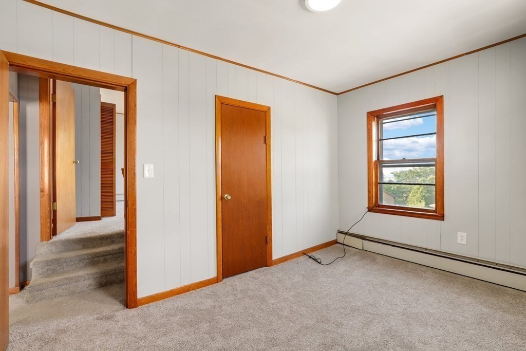 106 Orient Street Worcester, MA 01604 - Photo 31 of 42