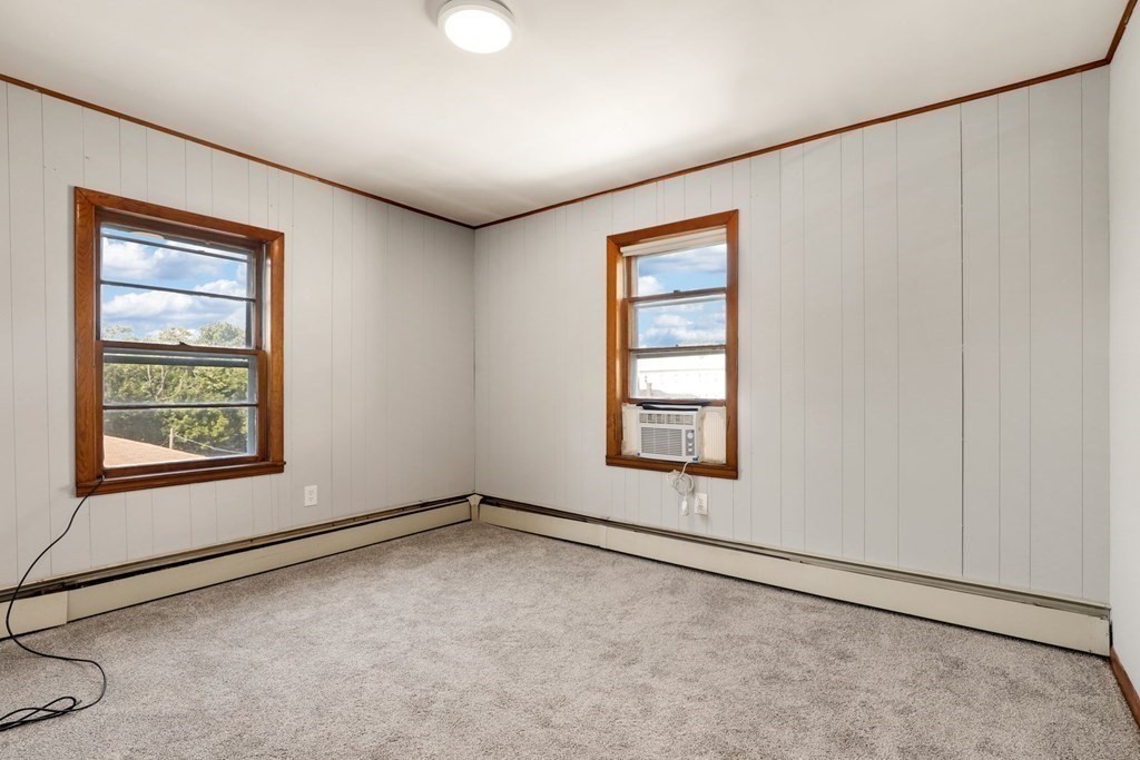 106 Orient Street Worcester, MA 01604 - Photo 32 of 42