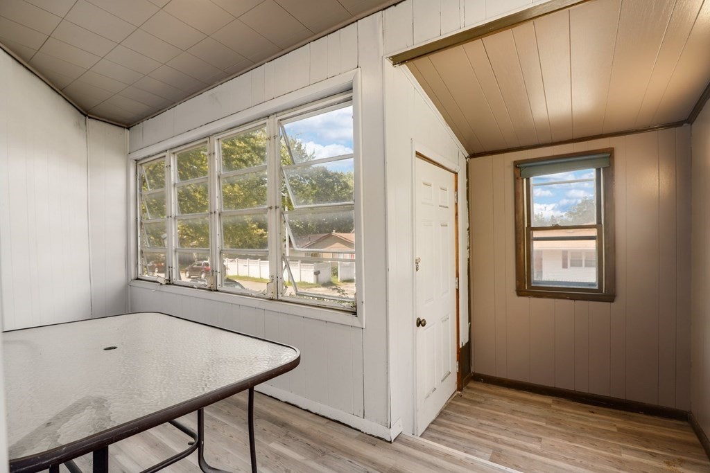 106 Orient Street Worcester, MA 01604 - Photo 33 of 42