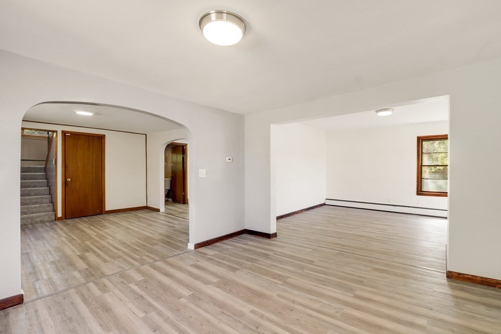 106 Orient Street Worcester, MA 01604 - Photo 6 of 42