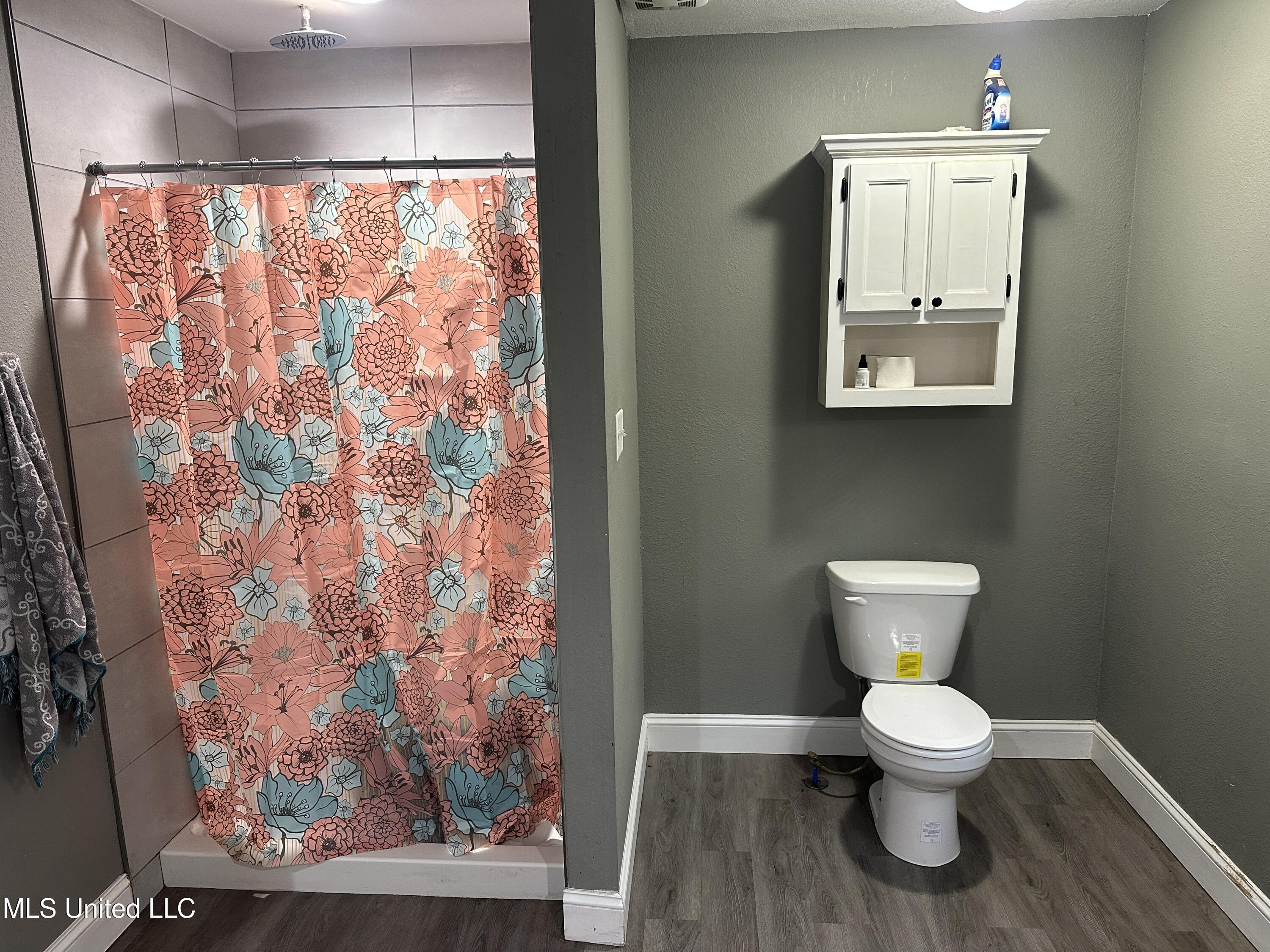3318 Bellview Avenue Moss Point, MS 39563 - Photo 17 of 23 full bath