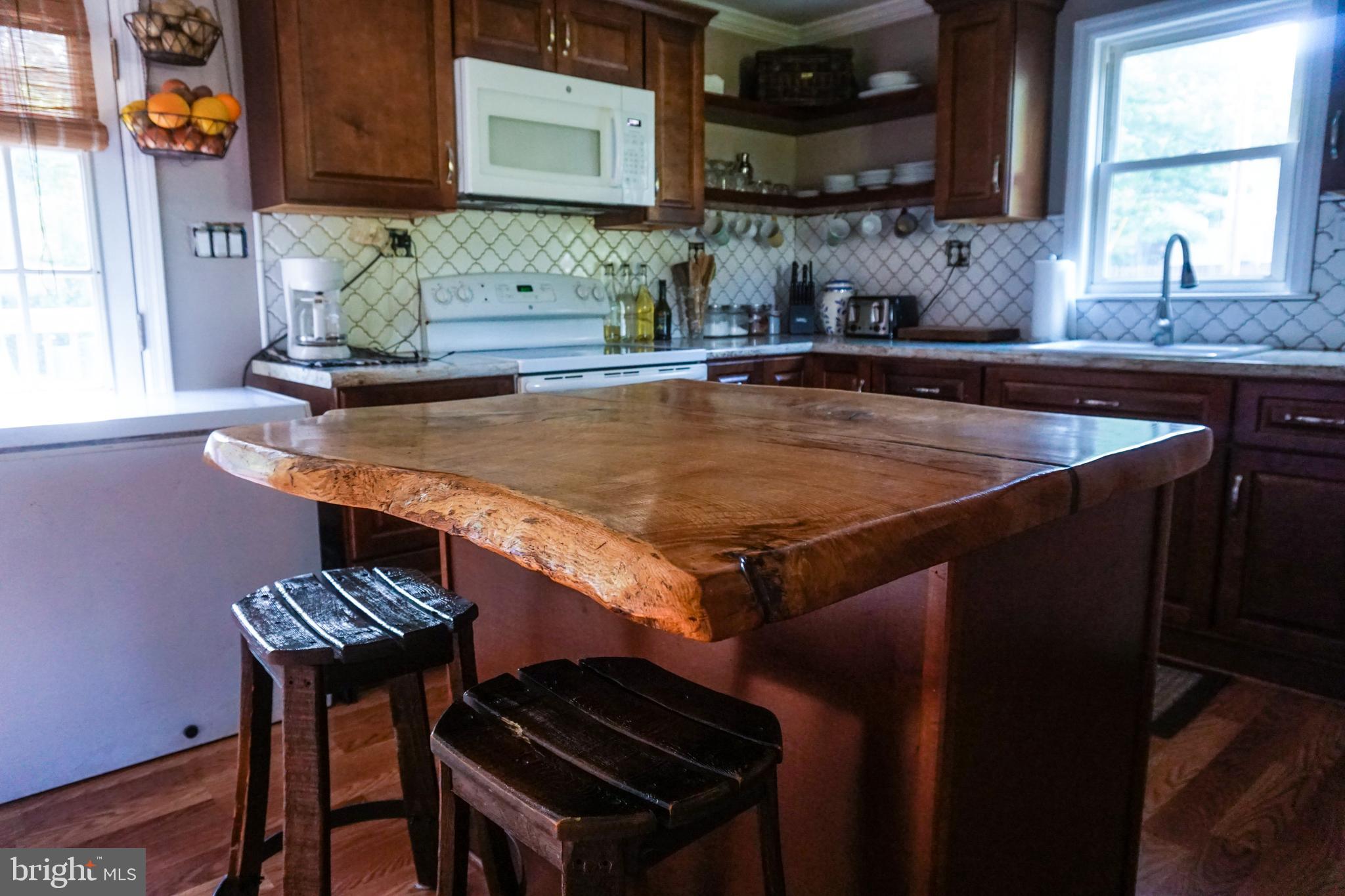 8064 Taylor Road Catlett, VA 20119 - Photo 8 of 20 Beautiful Wood Island