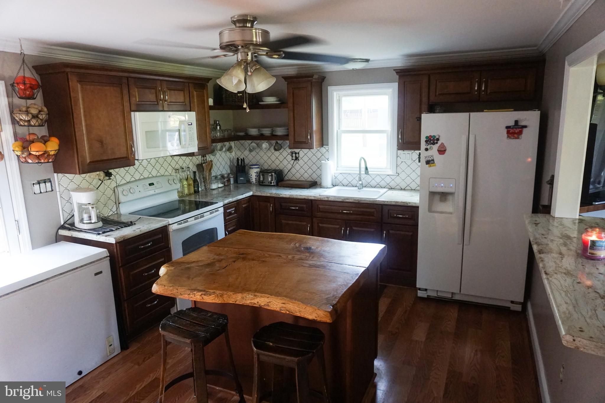 8064 Taylor Road Catlett, VA 20119 - Photo 9 of 20 Recently updated Kitchen
