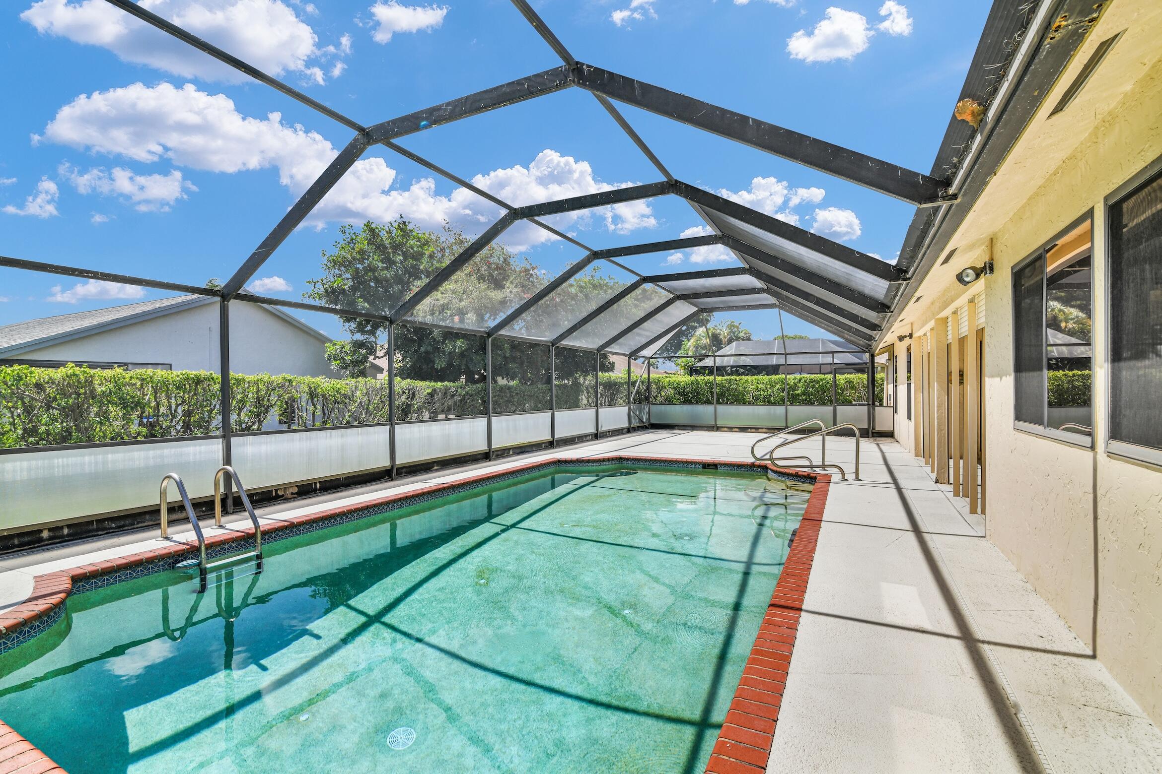 2660 Riviera Drive Delray Beach, FL 33445 - Photo 24 of 40 a view of a backyard