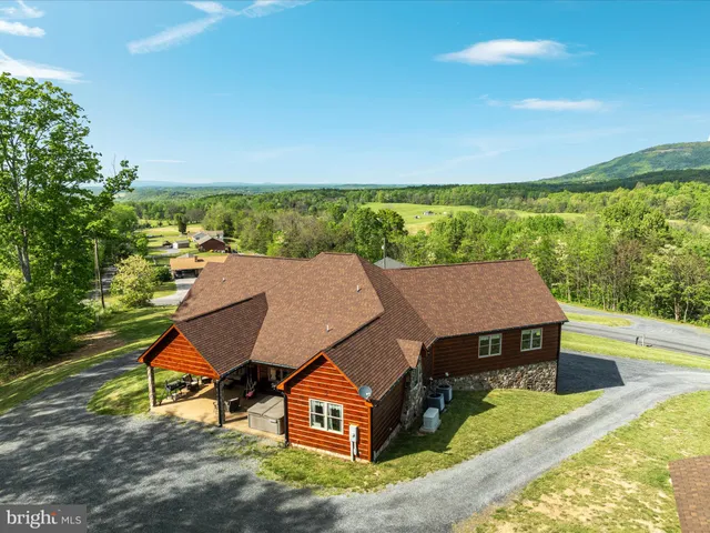 $1,500,000 | 1996 Buck Mountain Road, Bentonville, VA 22610