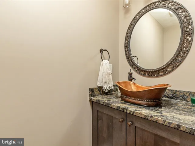 $1,500,000 | 1996 Buck Mountain Road, Bentonville, VA 22610